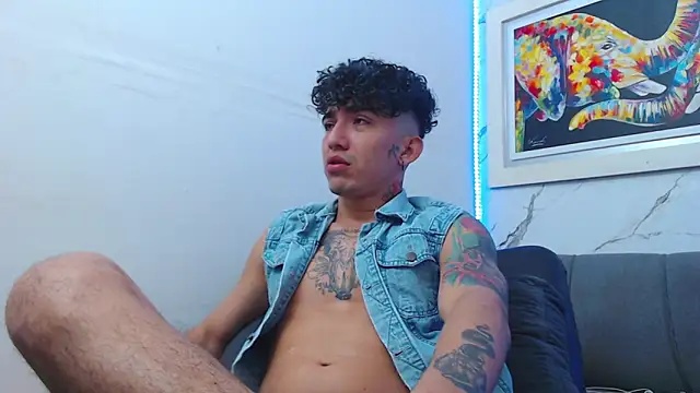 Snapshot of targuerian22 chatting on January 14, 2026, 1:53 am targuerian22 online show from January 14, 2026, 1:53 am