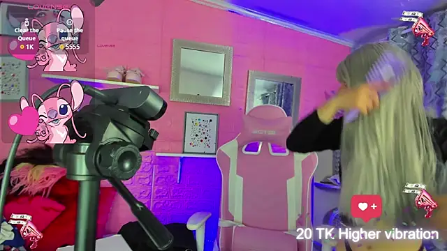 Snapshot of hanna__azumi chatting on November 14, 2025, 2:04 am hanna azumi online show from November 14, 2025, 2:04 am