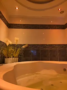 Zairaisak online show from November 8, 2025, 1:03 pm