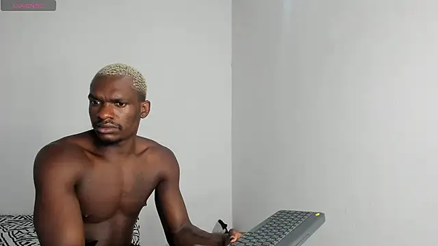 edwin mosquera1 online show from November 20, 2025, 9:47 pm