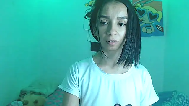 jhoanitahot online show from May 11, 2026, 4:04 pm