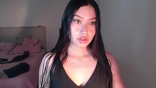 Emilyswan04 online show from January 11, 2025, 6:33 pm