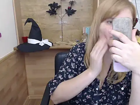 Snapshot of DaniellaKiss chatting on November 26, 2025, 6:41 pm DaniellaKiss online show from November 26, 2025, 6:41 pm