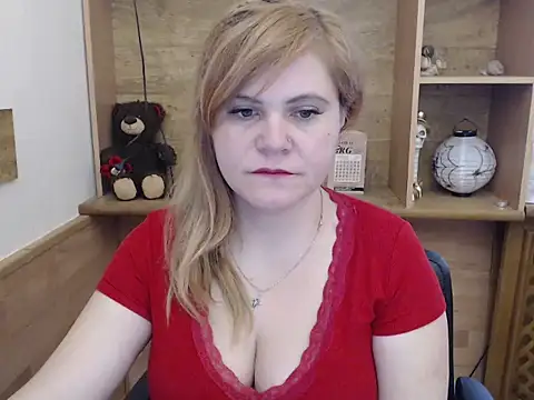 DaniellaKiss online show from March 26, 2026, 6:55 am