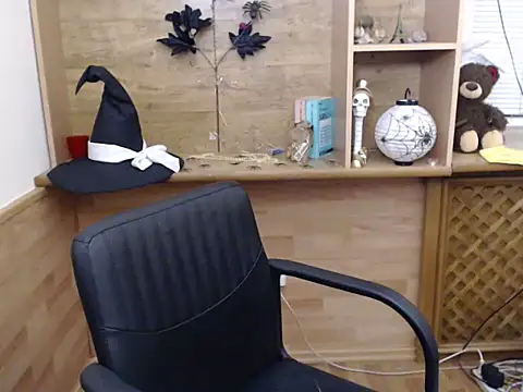 Snapshot of DaniellaKiss chatting on November 22, 2025, 8:51 pm DaniellaKiss online show from November 22, 2025, 8:51 pm