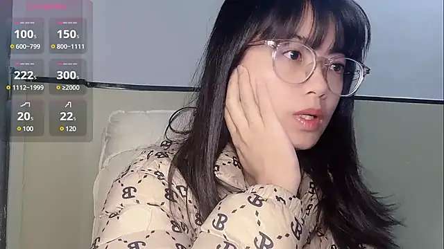 Snapshot of Honey-cici chatting on March 18, 2025, 9:23 am Honey-cici online show from March 18, 2025, 9:23 am