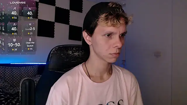 Snapshot of bryamado69 chatting on October 22, 2025, 1:49 am bryamado69 online show from October 22, 2025, 1:49 am