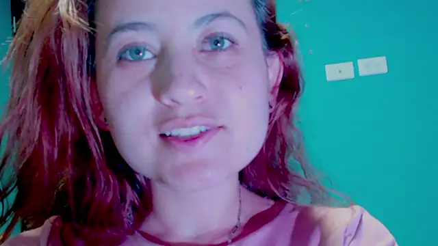 Snapshot of zoe_jones3 chatting on January 22, 2025, 1:53 am zoe jones3 online show from January 22, 2025, 1:53 am