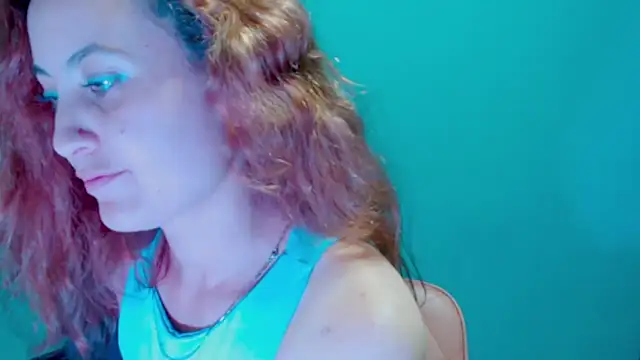 Snapshot of zoe_jones3 chatting on January 31, 2025, 2:15 am zoe jones3 online show from January 31, 2025, 2:15 am