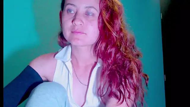 Snapshot of zoe_jones3 chatting on February 28, 2025, 1:26 am zoe jones3 online show from February 28, 2025, 1:26 am