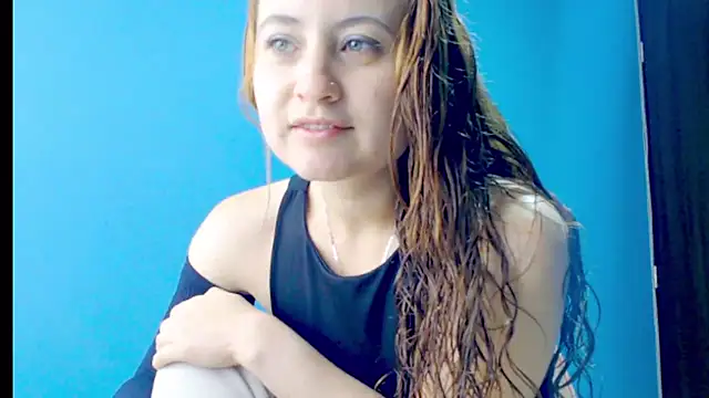 Snapshot of zoe_jones3 chatting on March 15, 2025, 5:15 pm zoe jones3 online show from March 15, 2025, 5:15 pm