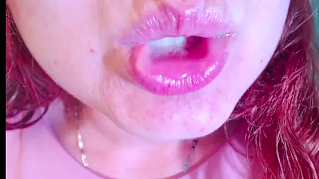 Snapshot of zoe_jones3 chatting on March 10, 2025, 10:24 pm zoe jones3 online show from March 10, 2025, 10:24 pm