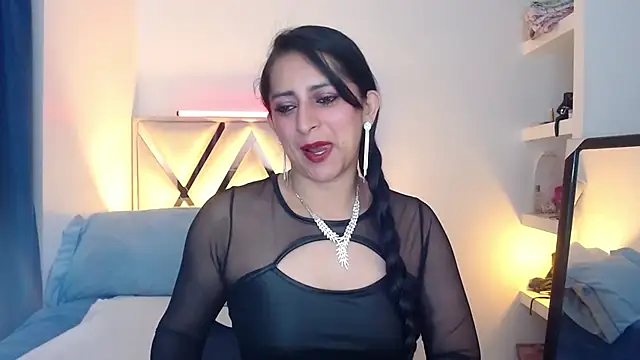 Snapshot of Andrea_Sexx_ chatting on October 6, 2025, 12:01 am Andrea Sexx  online show from October 6, 2025, 12:01 am