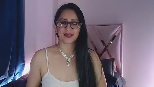 Snapshot of Andrea_Sexx_ chatting on February 6, 2025, 4:42 am Andrea Sexx  online show from February 6, 2025, 4:42 am