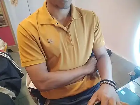 Snapshot of vicky0805 chatting on November 1, 2025, 4:19 am vicky0805 online show from November 1, 2025, 4:19 am