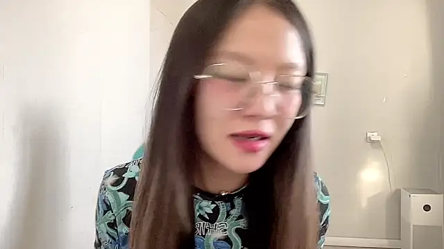 Risalynn online show from February 22, 2025, 3:12 am