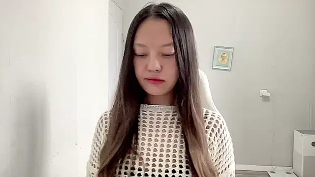 Risalynn online show from February 11, 2025, 6:19 am