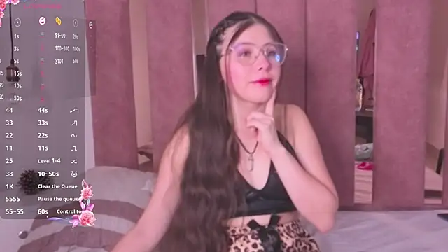 sweetniite online show from July 28, 2026, 4:09 am