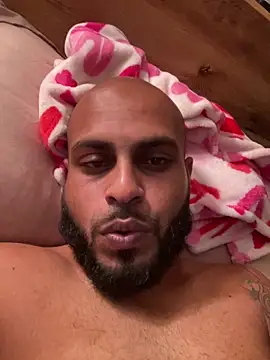 islandvybee55 online show from March 1, 2026, 1:05 am