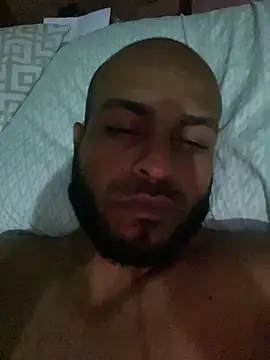 islandvybee55 online show from February 9, 2026, 3:48 am