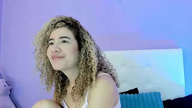 Snapshot of Charlotte11-11 chatting on November 14, 2025, 3:15 pm Charlotte11-11 online show from November 14, 2025, 3:15 pm