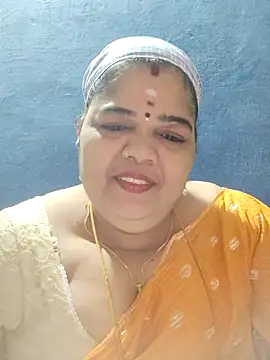 Snapshot of tamilthanushri chatting on November 11, 2025, 5:35 am tamilthanushri online show from November 11, 2025, 5:35 am