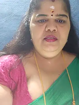 Snapshot of tamilthanushri chatting on November 6, 2025, 9:13 am tamilthanushri online show from November 6, 2025, 9:13 am