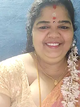 Snapshot of tamilthanushri chatting on November 16, 2025, 6:29 am tamilthanushri online show from November 16, 2025, 6:29 am