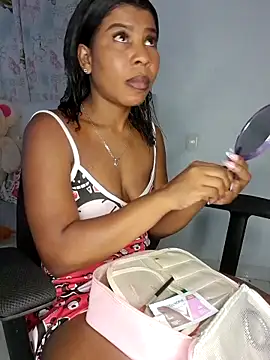 Snapshot of ivonjoness chatting on October 23, 2025, 2:43 am ivonjoness online show from October 23, 2025, 2:43 am