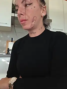 cicciolina online show from November 8, 2025, 12:42 pm