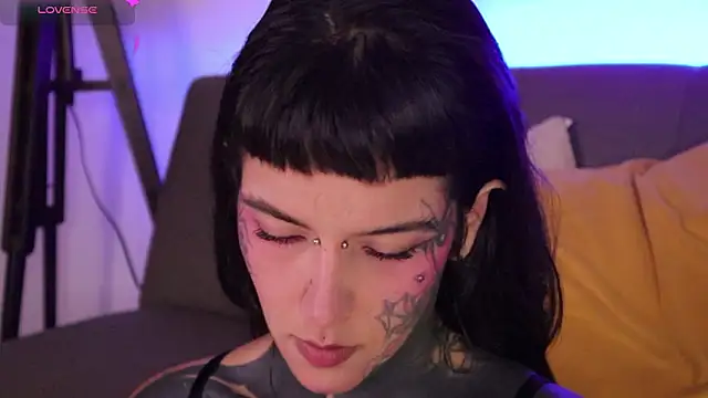 Snapshot of FairyFlexxxx chatting on February 2, 2026, 9:47 pm FairyFlexxxx online show from February 2, 2026, 9:47 pm