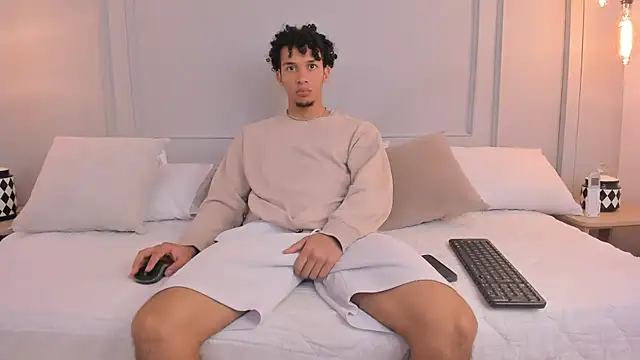 Snapshot of Dominick_star chatting on November 4, 2025, 4:16 am Dominick star online show from November 4, 2025, 4:16 am