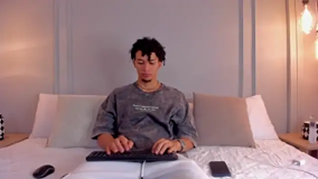 Snapshot of Dominick_star chatting on October 27, 2025, 4:13 am Dominick star online show from October 27, 2025, 4:13 am