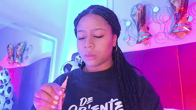 Snapshot of Sofi_Fox_ chatting on July 9, 2026, 3:07 am Sofi Fox online show from July 9, 2026, 3:07 am