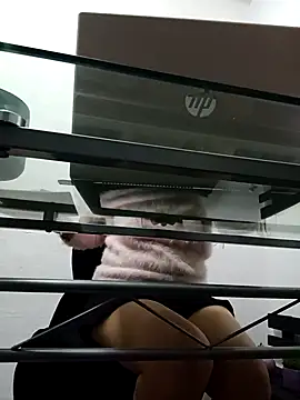 Snapshot of KITTEN-10 chatting on November 26, 2025, 2:55 am KITTEN-10 online show from November 26, 2025, 2:55 am