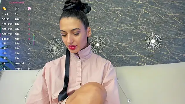 Snapshot of moona_ray chatting on November 11, 2025, 8:58 pm moona ray online show from November 11, 2025, 8:58 pm