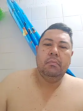 Snapshot of Elgatoloco11 chatting on July 15, 2026, 11:28 am Elgatoloco11 online show from July 15, 2026, 11:28 am