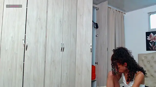 abigail f00x online show from December 20, 2025, 1:03 pm