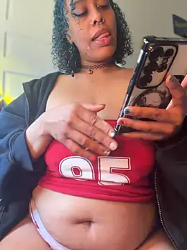 loveluna8 online show from March 29, 2026, 8:32 pm