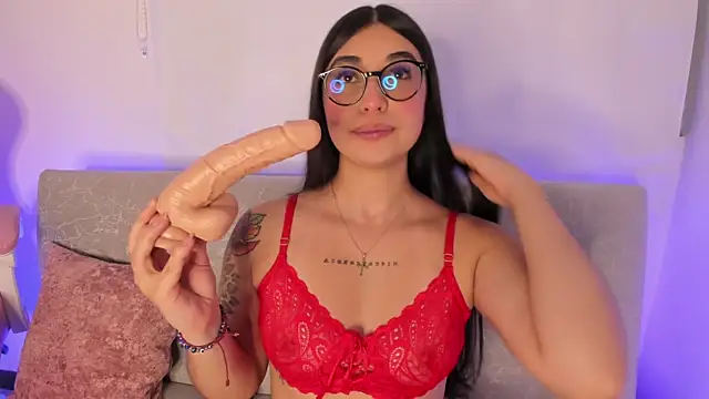 Snapshot of sensualhaven_ chatting on February 1, 2025, 11:27 pm sensualhaven online show from February 1, 2025, 11:27 pm