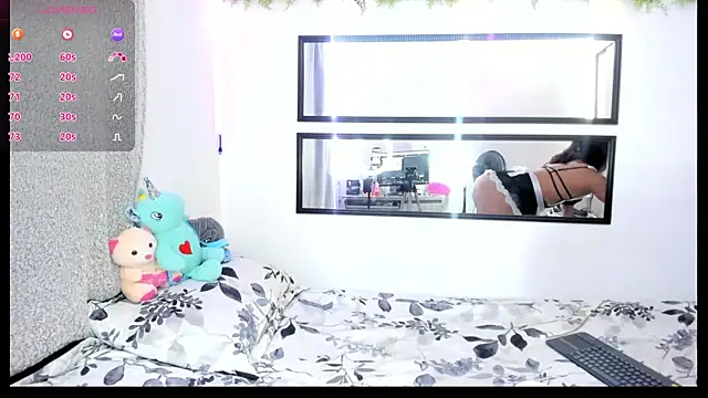 Stardarling  online show from February 26, 2026, 11:43 am