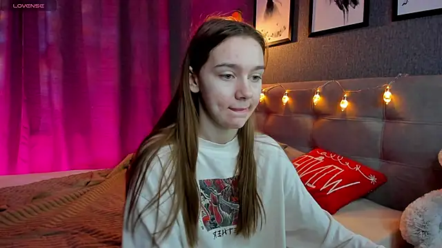 Snapshot of Lesi_Moonie01 chatting on December 14, 2025, 9:15 am Lesi Moonie01 online show from December 14, 2025, 9:15 am