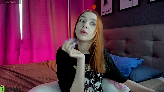 Lesi Moonie01 online show from April 3, 2026, 9:05 am