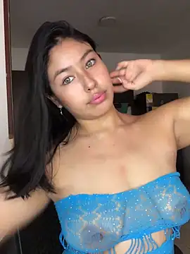 Snapshot of EmmaRossem chatting on October 18, 2025, 7:49 pm EmmaRossem online show from October 18, 2025, 7:49 pm