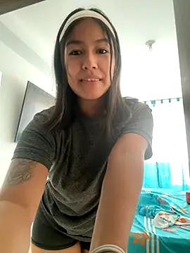 Snapshot of EmmaRossem chatting on September 15, 2025, 7:03 pm EmmaRossem online show from September 15, 2025, 7:03 pm