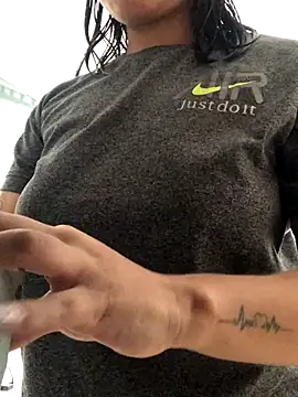 Snapshot of EmmaRossem chatting on October 4, 2025, 6:42 pm EmmaRossem online show from October 4, 2025, 6:42 pm