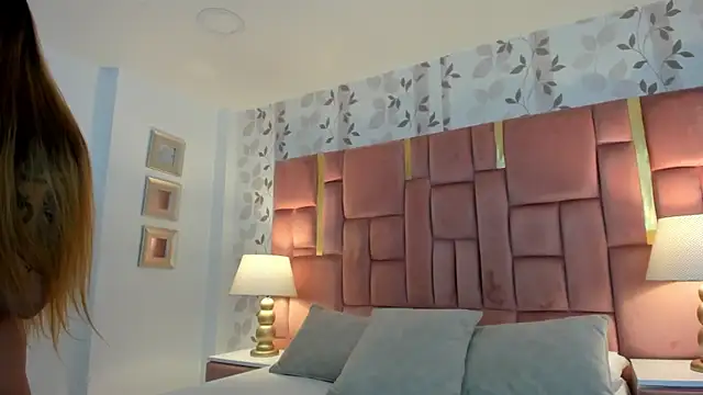 Snapshot of AmbarSantany chatting on November 19, 2025, 11:16 pm AmbarSantany online show from November 19, 2025, 11:16 pm