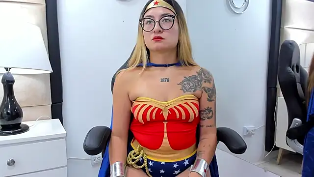 Snapshot of AmbarSantany chatting on October 31, 2025, 2:24 pm AmbarSantany online show from October 31, 2025, 2:24 pm