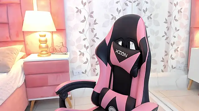 AmbarSantany online show from February 8, 2026, 2:26 pm