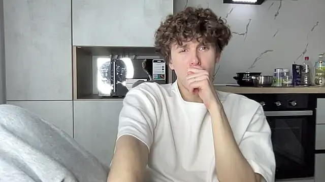 Snapshot of alyx_garden chatting on February 25, 2026, 11:32 am alyx garden online show from February 25, 2026, 11:32 am